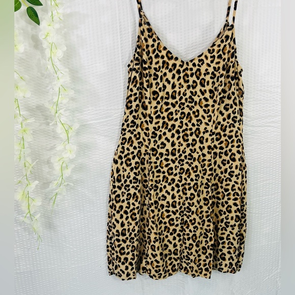 H&M Divided Cheetah Animal Print Spaghetti Strap V-neck  Dress Size 4 - Picture 4 of 11